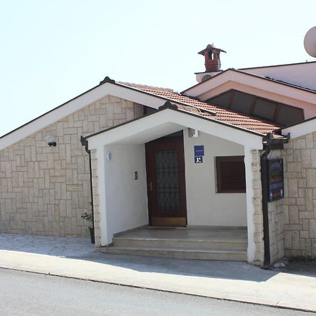 Guesthouse San Antonio Ploce  Rom bilde