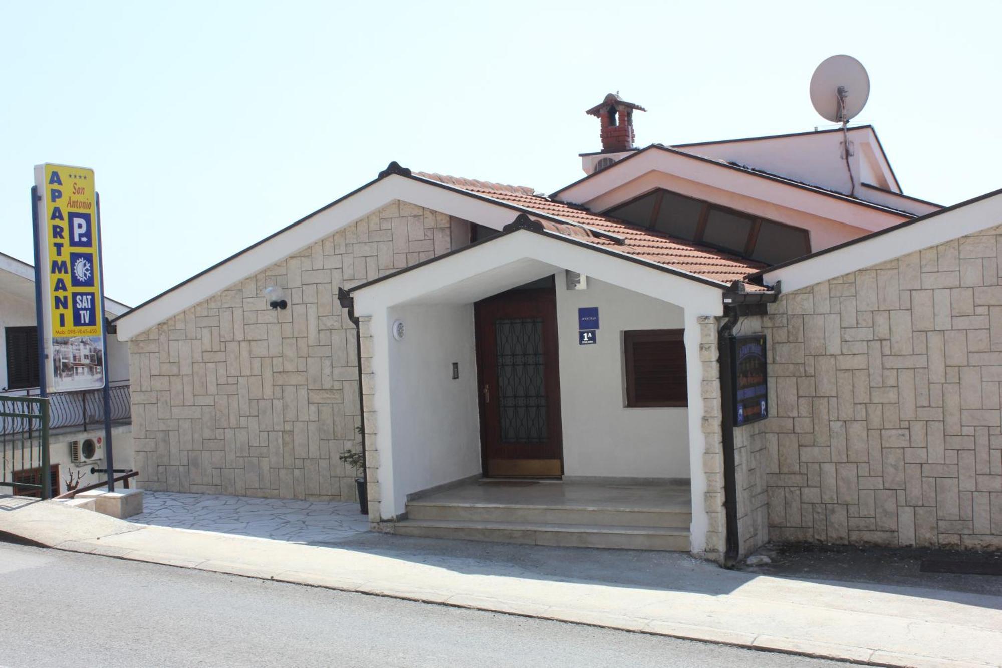 Guesthouse San Antonio Ploce  Rom bilde